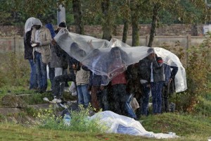 PAY-Refugees-in-Calais-France